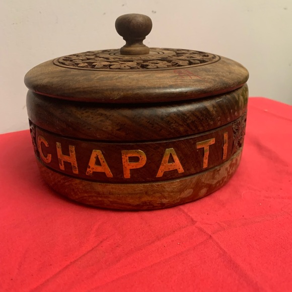 Ancient Chapati Roti Keeper - Picture 4 of 5